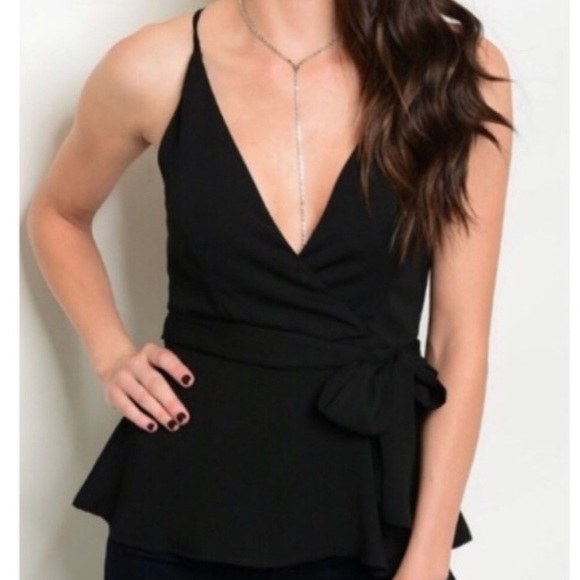 Last 1! 🌟Tie-front Black Tank - Picture 2 of 2